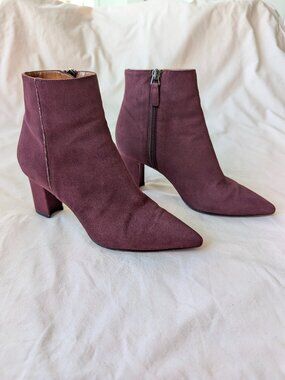 AQUATALIA Plum Suede Pointed Toe Block Heel Ankle Boot | 6.5
